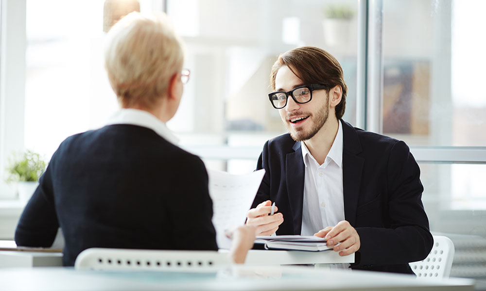 Bewerbungsgespraech_1000x600px